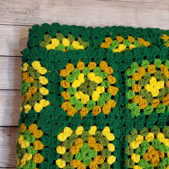 Vintage Handmade Crochet Blanket Green Yellow Twin - Picture 3 of 3